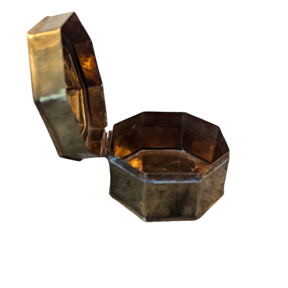 Vintage/Antique Small Brass/Metal Trinket Box - Picture 4 of 14